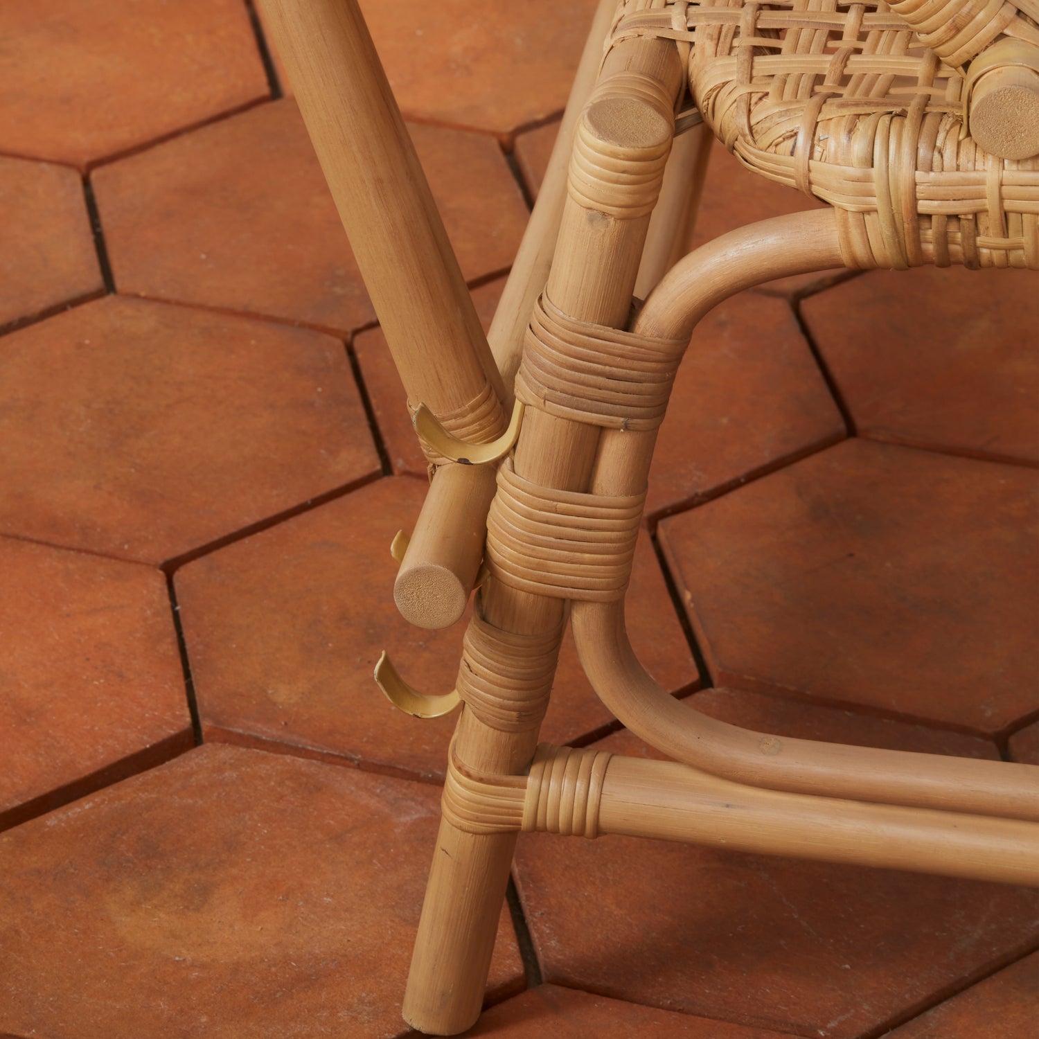flore chaise lounge detail- Number 8