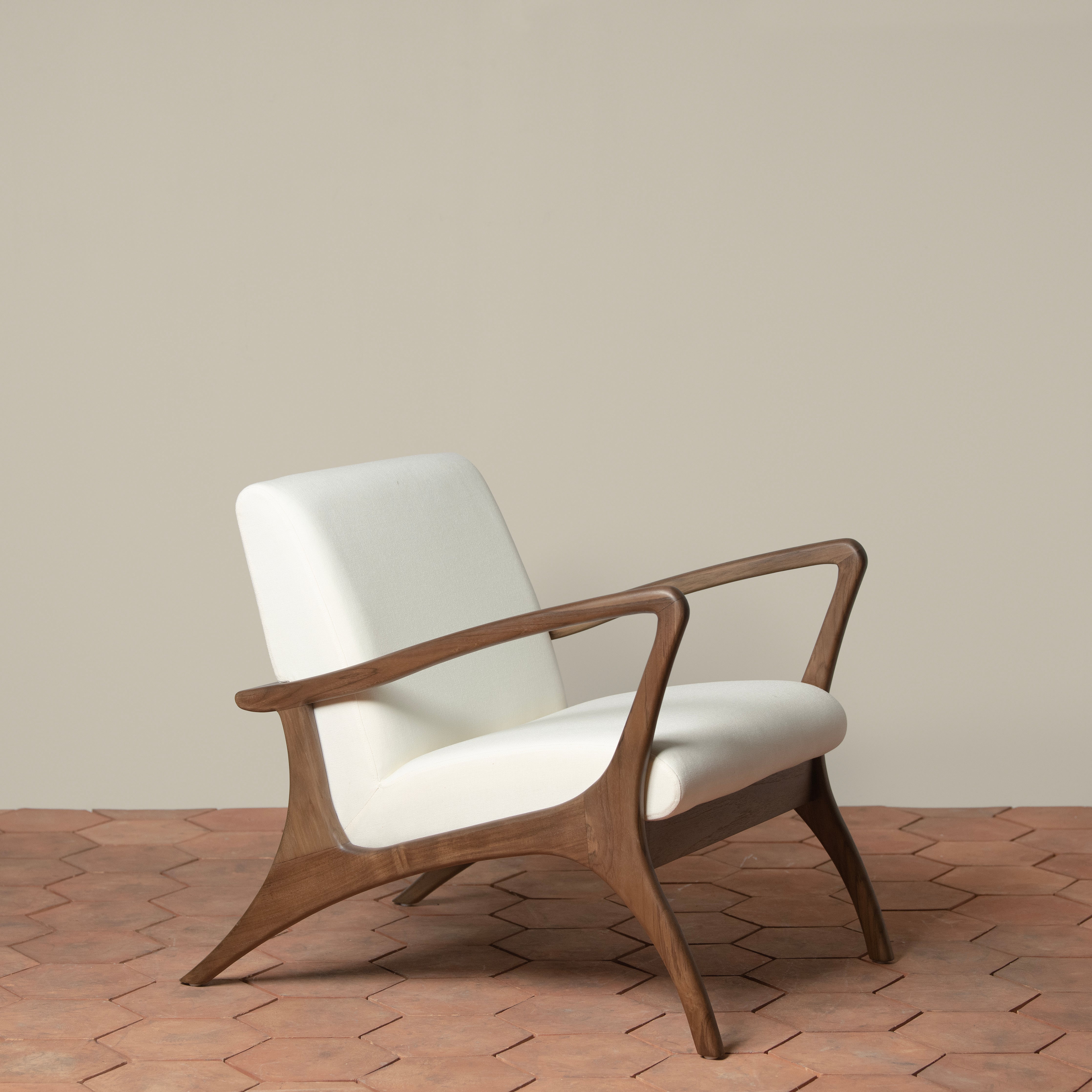 Soren Ventura Lounge Chair – Woven Shop