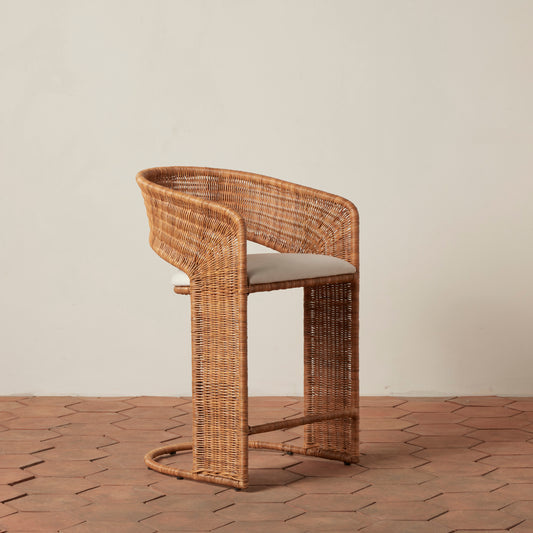 counter stool with round back and rattan sides