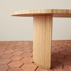 gabriella racetrack dining table detail - Number 5
