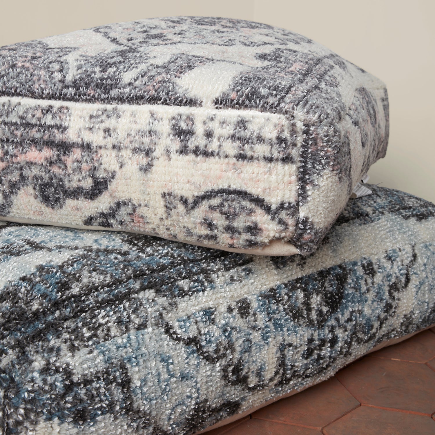 Sonora Pillow Daybed in Neutral- Number 6