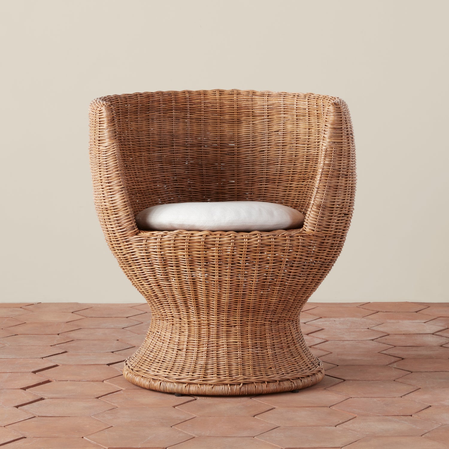 siena woven lounge front- Number 4