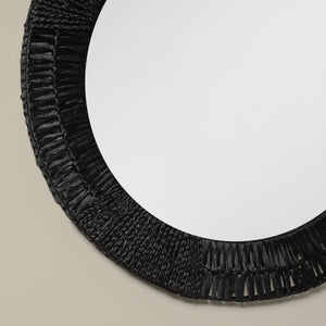 folha round mirror in black detail - Number 6