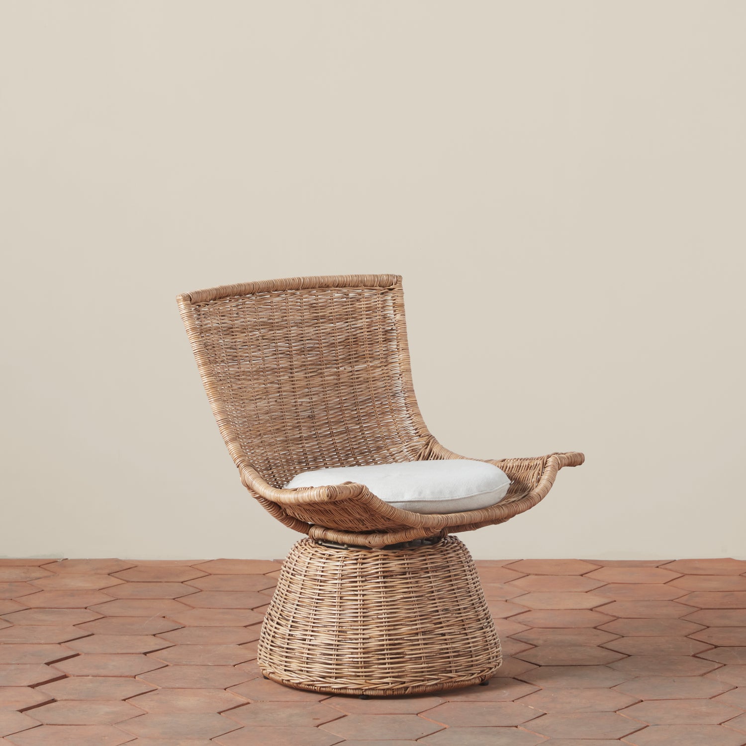 Healdsburg Small Wicker Swivel Chair- Number 1