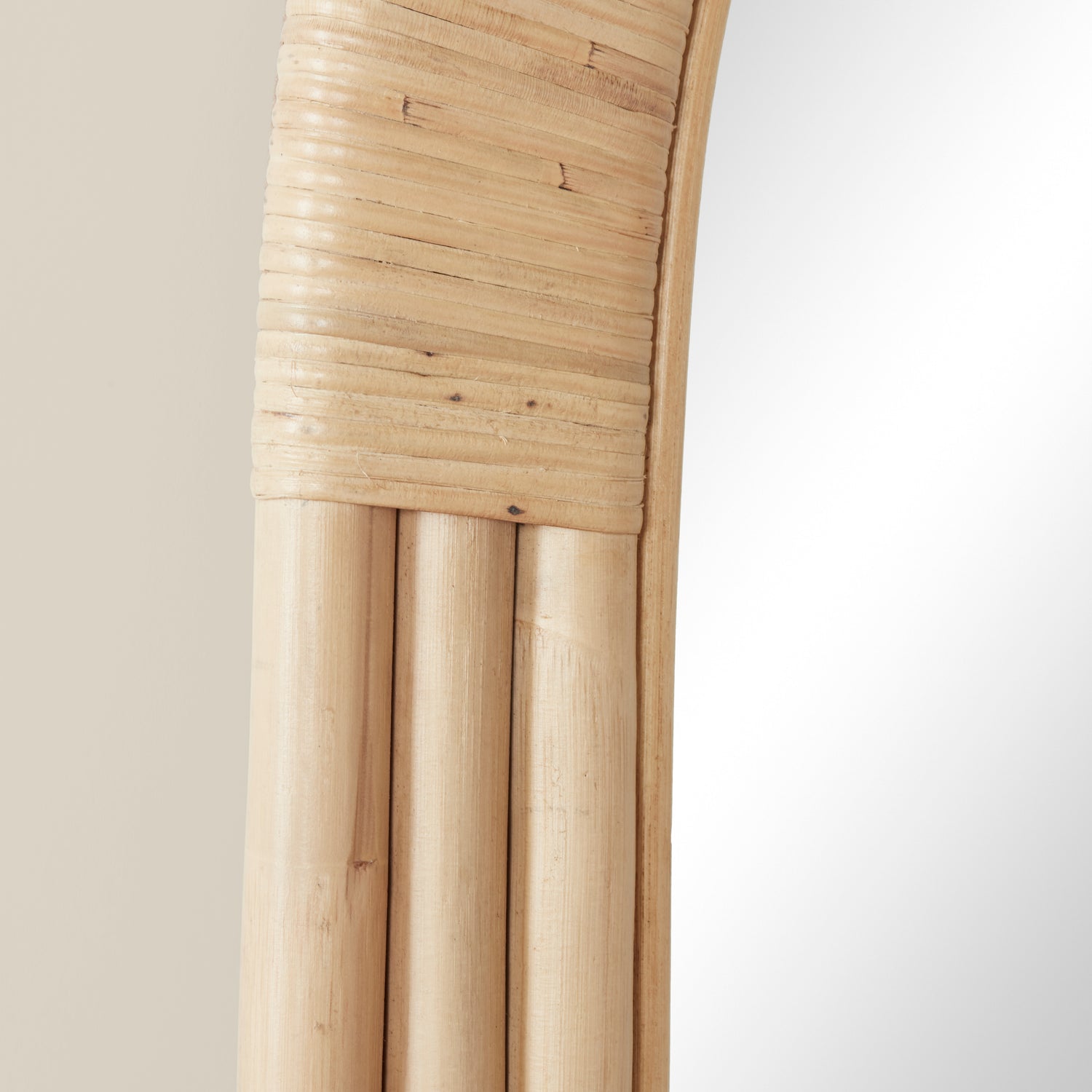 pelicano floor mirror detail- Number 5