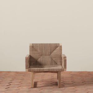 textura lounge chair front - Number 5