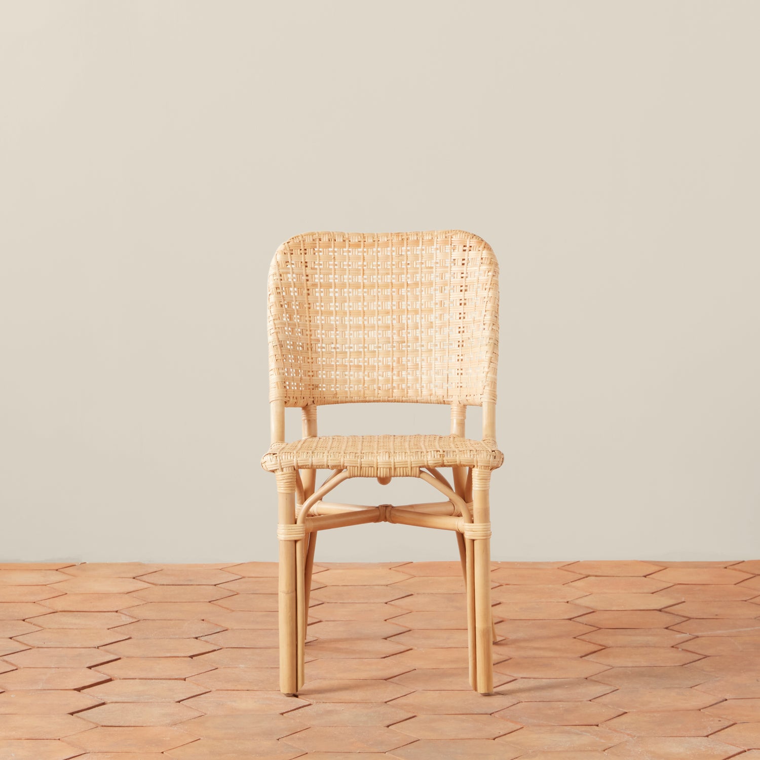 flore side chair front