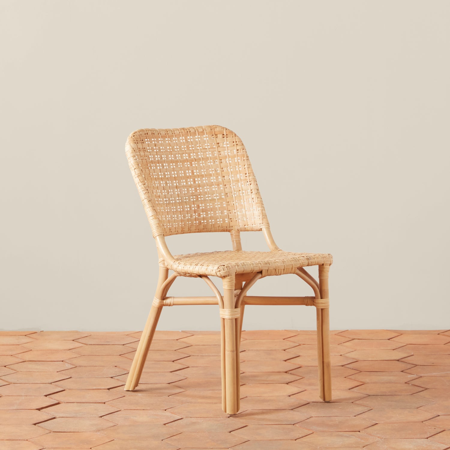 flore side chair angle