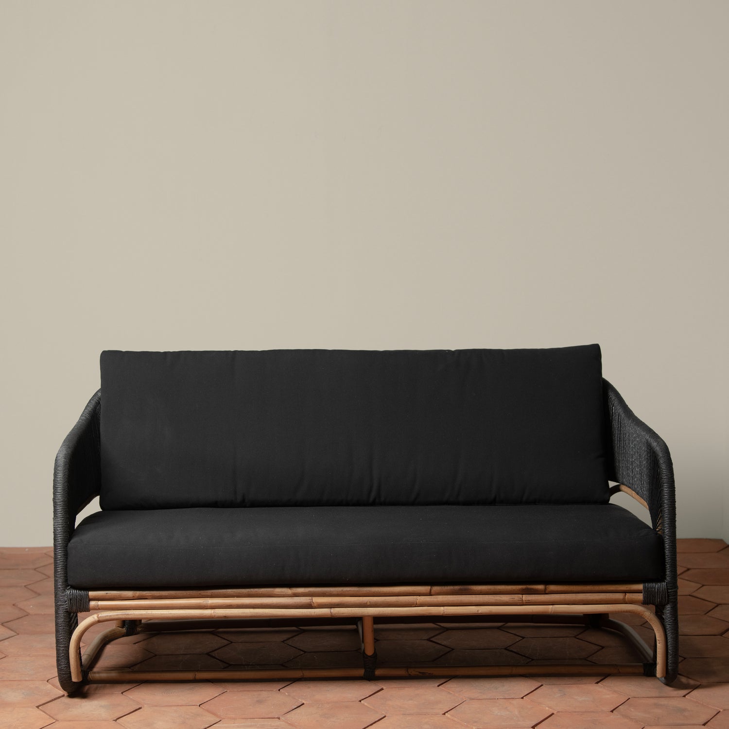 Glen Ellen Settee