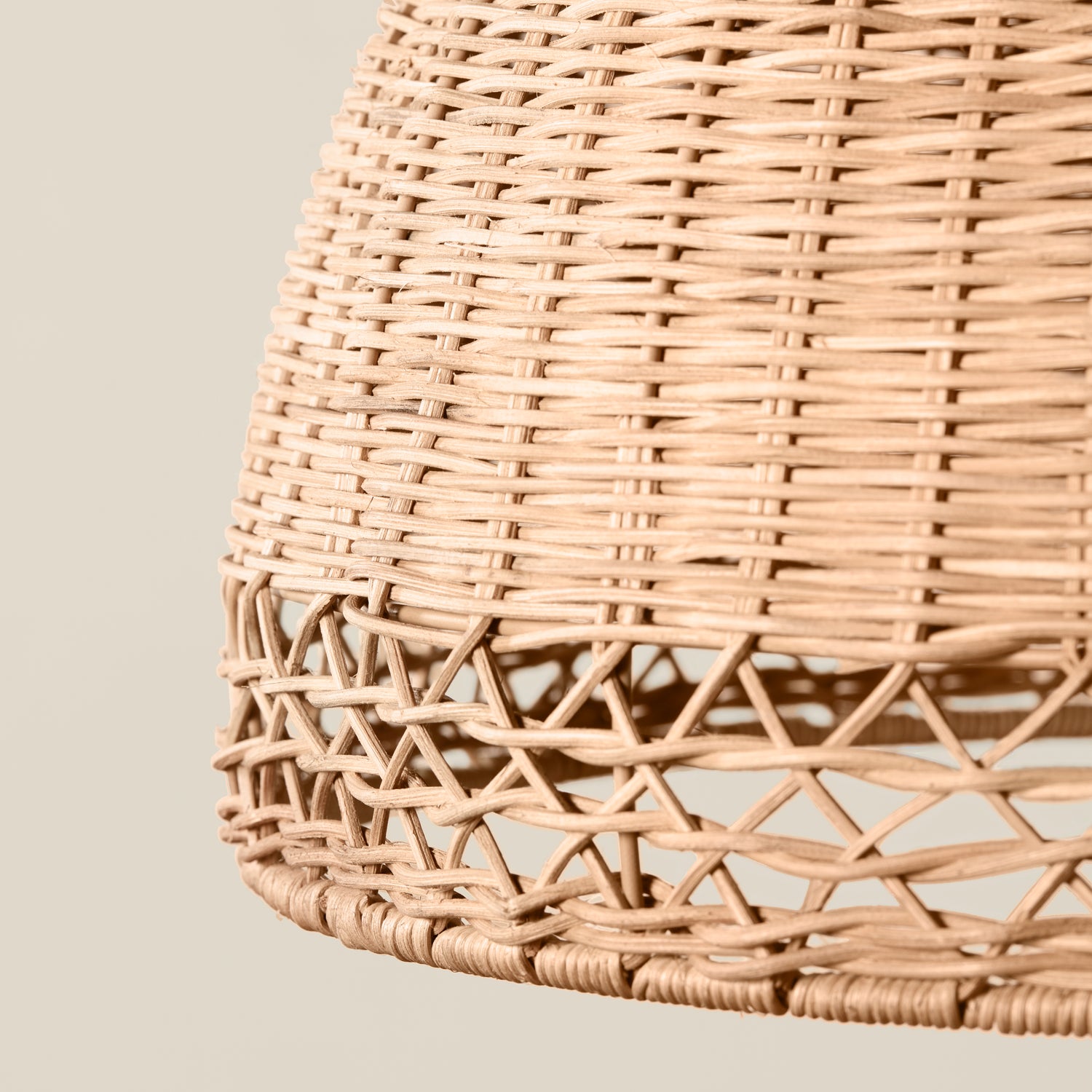 augusta table lamp detail
