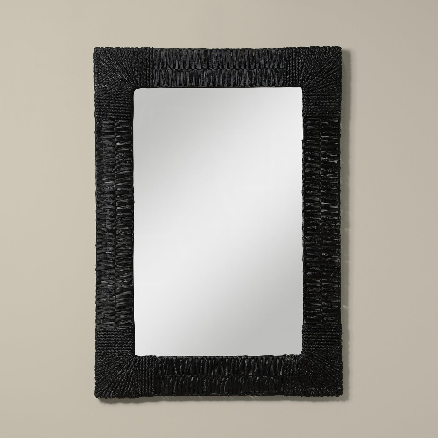 folha rectangular mirror in black front
