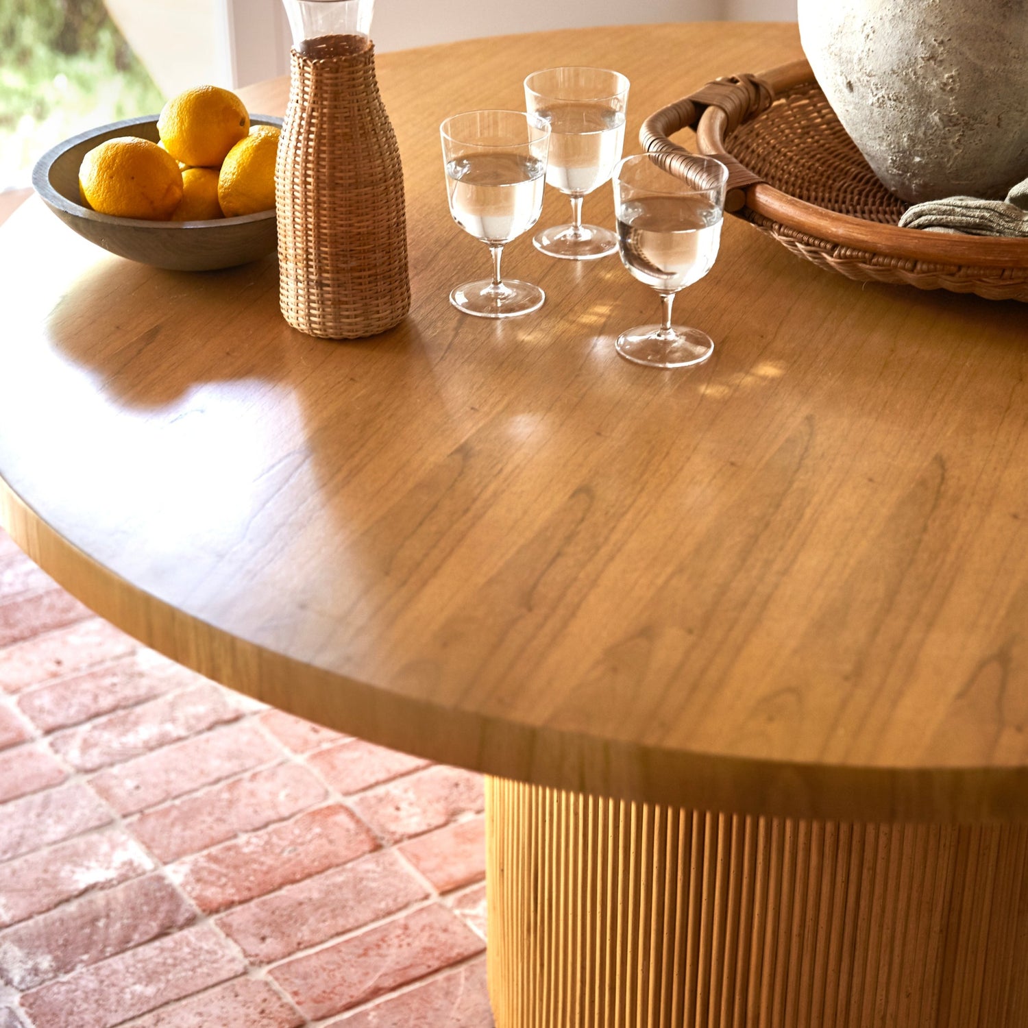 gabriella round dining table detail